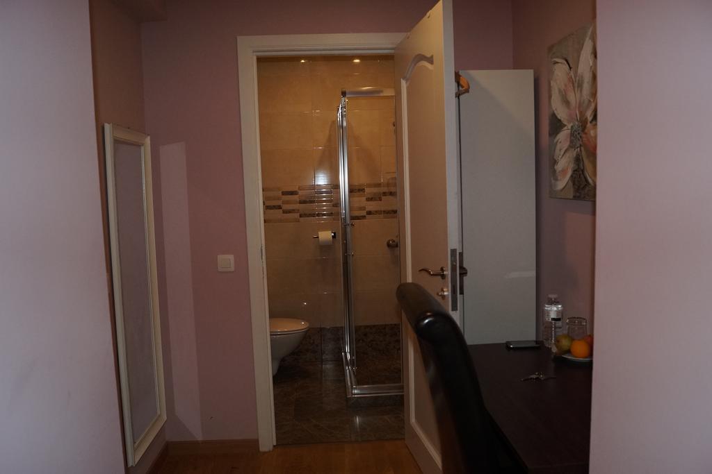 Eu Guesthouse Bruxelles Cameră foto